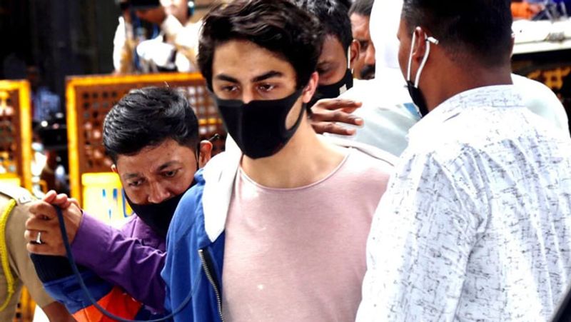 Shahrukh khan son aryan khan cleared in drugs on cruise case