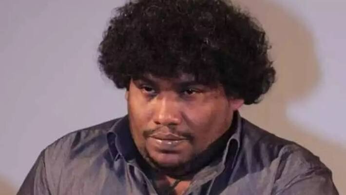Yogibabu Dada Threatens Producer No option but to commit suicide with family Yogibabu Dada Threatens Producer No option but to commit suicide with family