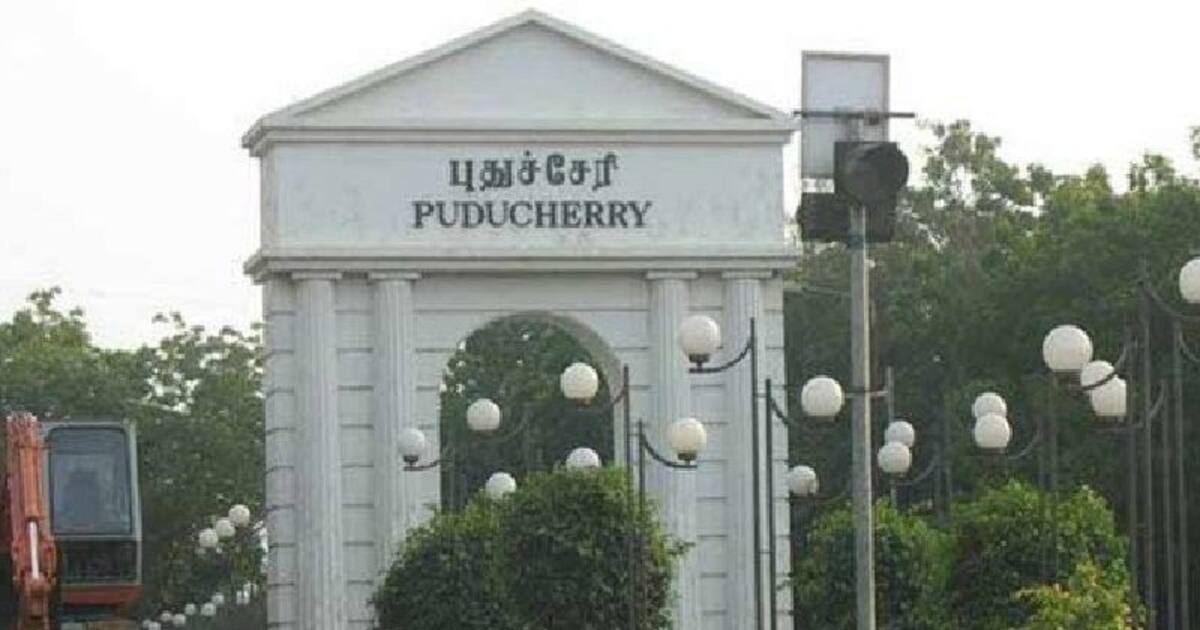 ஹோட்டல் அறையில் இளம் ஜோடி.. படுக்கையறையில் ரகசிய கேமரா.. திடுக்கிட்ட காதலன் - சிக்கிய ஊழியர்கள்!