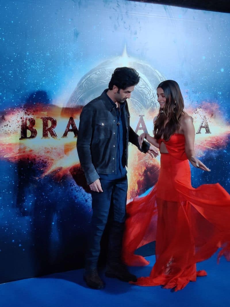 Alia bhatt and Ranbir kapoor seen romantic mood in brahmastra event BRD