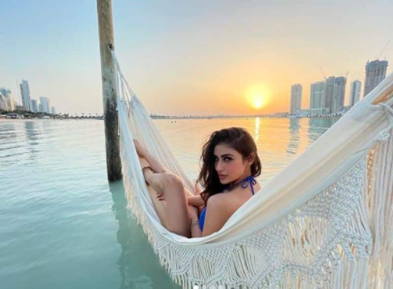 Mouni Roy relaxes in the middle of ocean in sexy blue bikini set fans say hottie dpl
