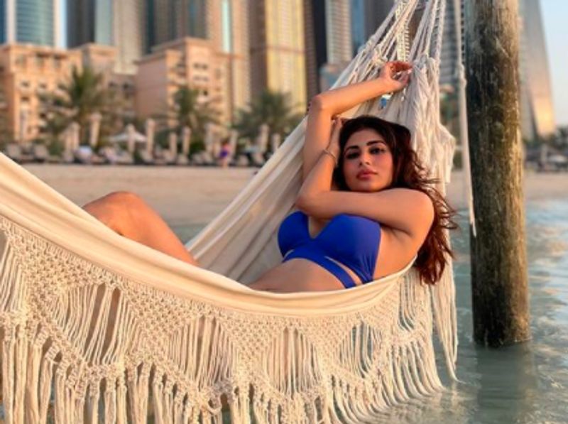 Mouni Roy relaxes in the middle of ocean in sexy blue bikini set fans say hottie dpl