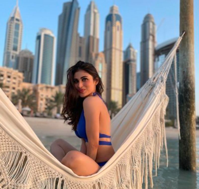 Mouni Roy relaxes in the middle of ocean in sexy blue bikini set fans say hottie dpl