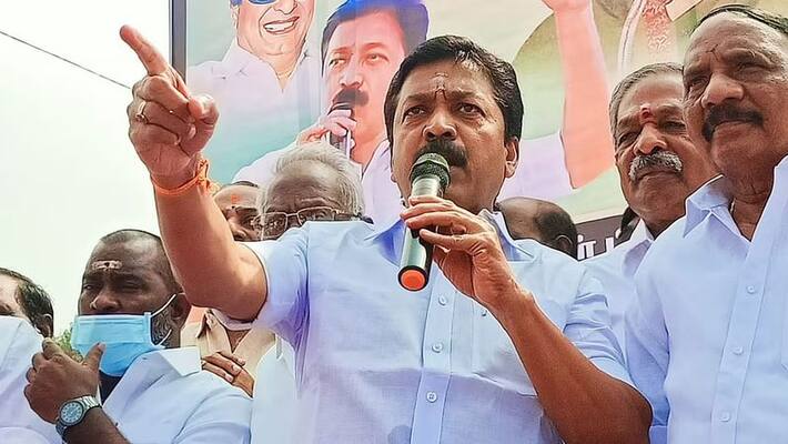 AIADMK will come back to power .. then be for DMK .. Former Minister CV Shanmugam is furious.! AIADMK will come back to power .. then be for DMK .. Former Minister CV Shanmugam is furious.!