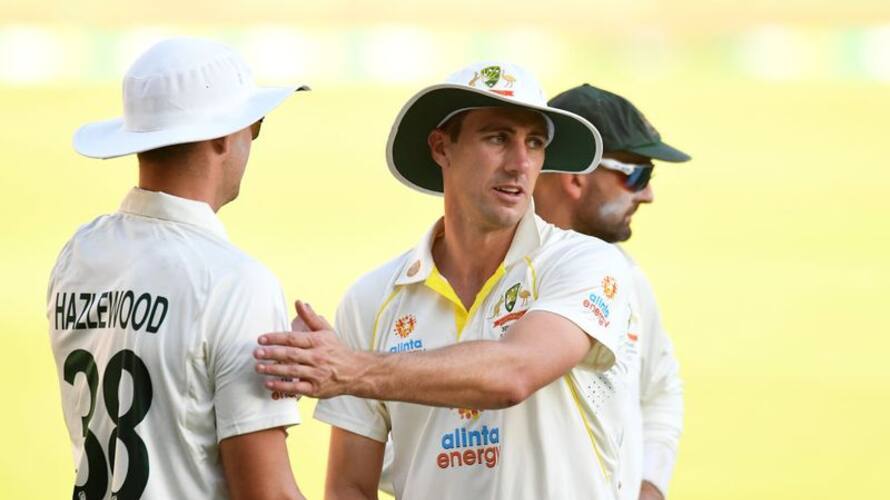 IND vs AUS Test Series Australian Cricket team on big trouble Josh Hazlewood miss Nagpur test may miss 2nd Test also jje IND vs AUS Test Series Australian Cricket team on big trouble Josh Hazlewood miss Nagpur test may miss 2nd Test also jje