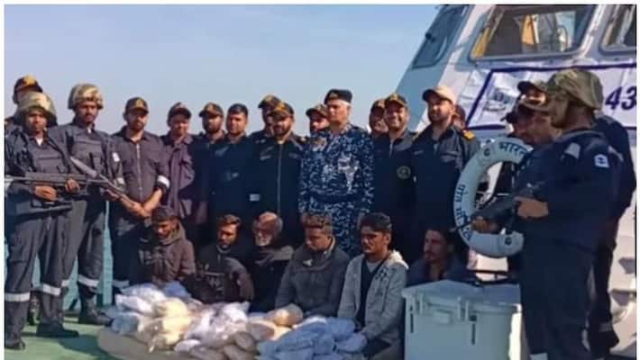 Pakistan boat with crew, arms, drugs worth 300 crore seized off Gujarat coast Pakistan boat with crew, arms, drugs worth 300 crore seized off Gujarat coast