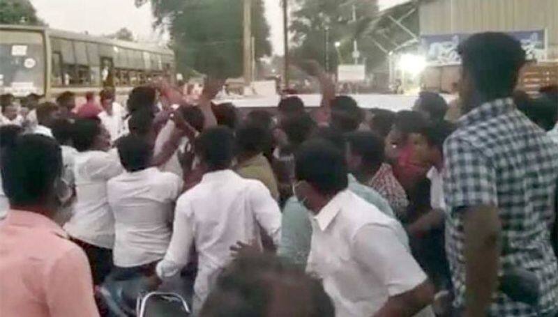 AIADMK office riot .. skull fracture .. case against 13 people .. battlefield internal party election ..