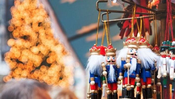 Tips to arrange christmas party for kids and adults also Tips to arrange christmas party for kids and adults also