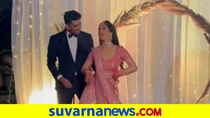 Viral Video Bride and Groom stormed internet by their special move akb Viral Video Bride and Groom stormed internet by their special move akb
