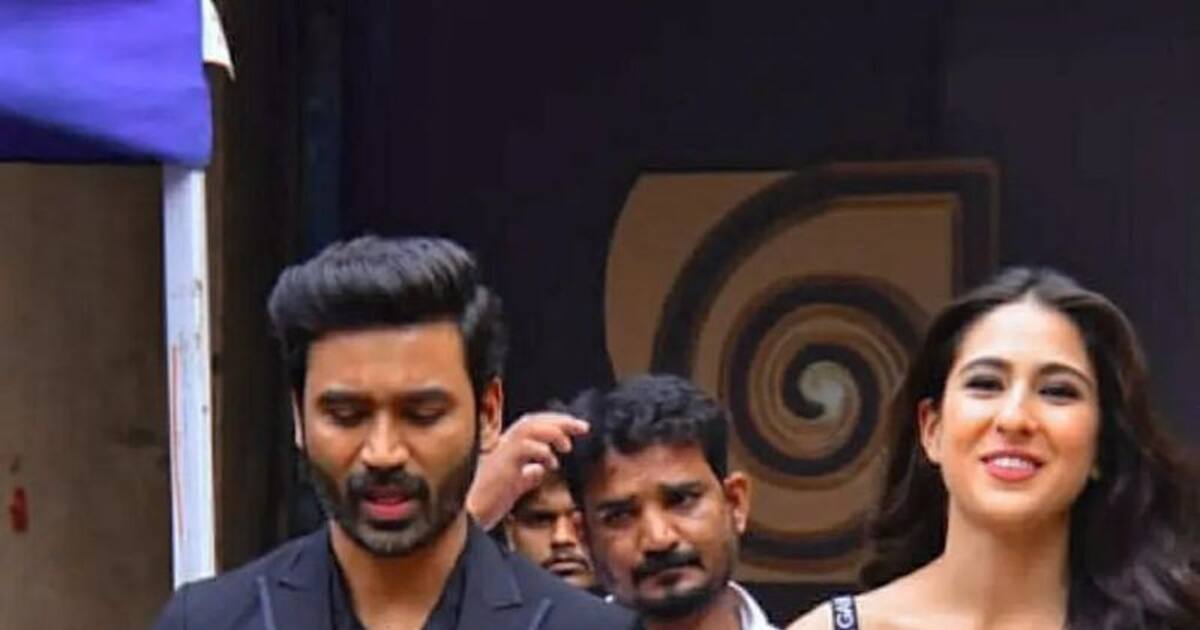 Dhanush with coat suit : வேட்டியை புறக்கணித்த பிரபலம்.. கோட் சூட்டுடன் பாலிவுட் படவிழாவில் தனுஷ்..