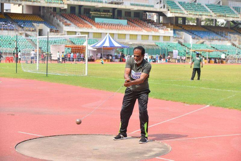 vishal father winning medals sports at age 82 photos goes viral