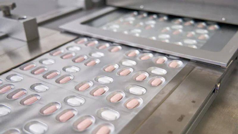 pfizers covid treatment pill permitted by america