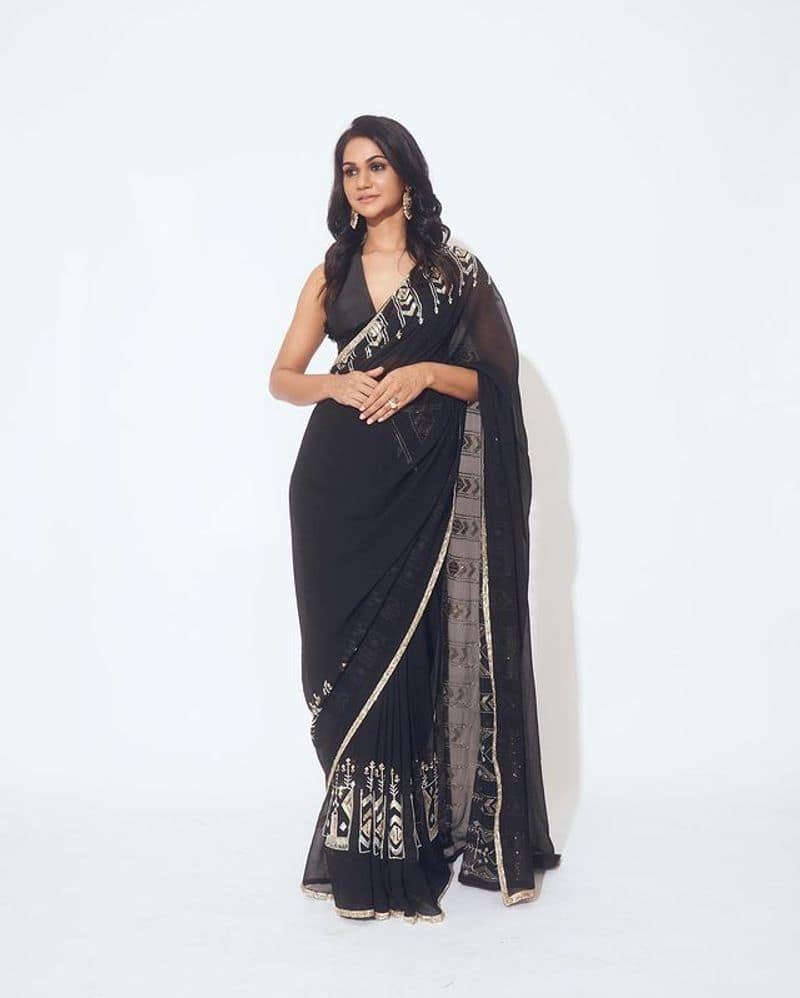 Allu Sneha Reddy beautiful photos in black saree