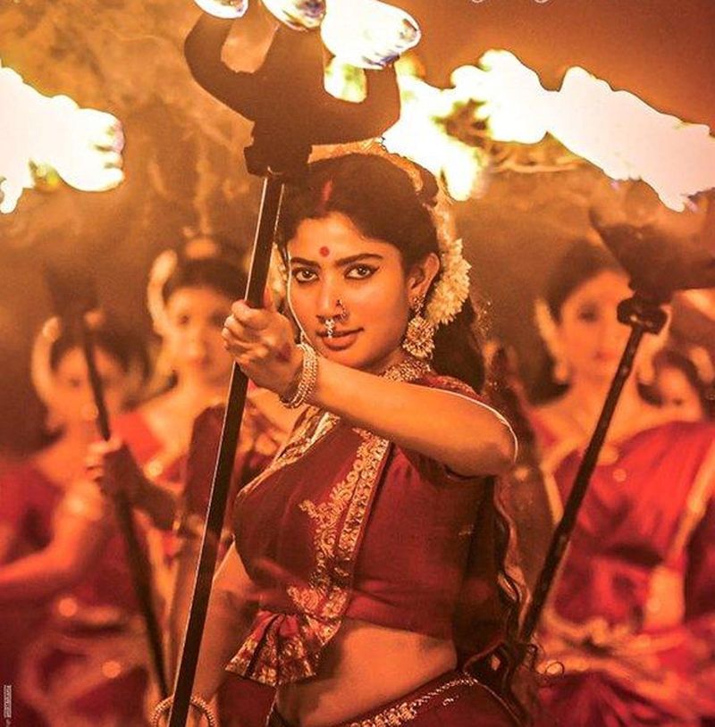 Nani Shyam Singha Roy Review