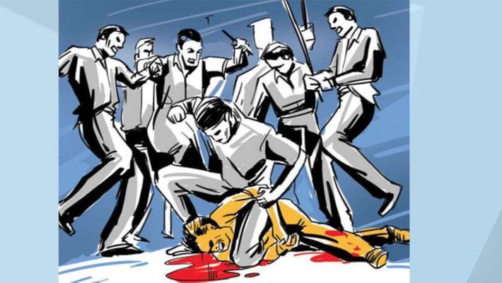Man attacked with sticks in Jharkhand for refusing to drink alcohol and eat beef Man attacked with sticks in Jharkhand for refusing to drink alcohol and eat beef