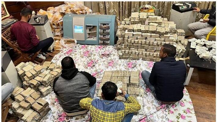 177 crore seized from piyush jain kanpur house 177 crore seized from piyush jain kanpur house