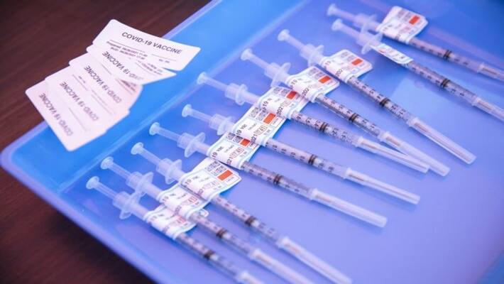 first day 30895 people in the state were given the precaution dose of covid vaccine first day 30895 people in the state were given the precaution dose of covid vaccine