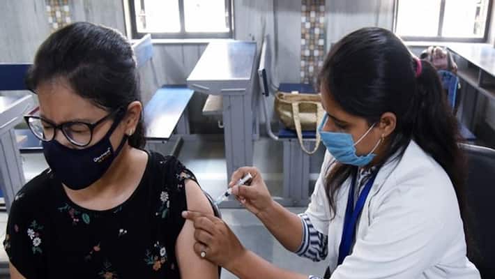 Over 40 Lakh Children In 15 18 Yrs Age Group Receive First Dose Of Covid 19 Vaccine Over 40 Lakh Children In 15 18 Yrs Age Group Receive First Dose Of Covid 19 Vaccine