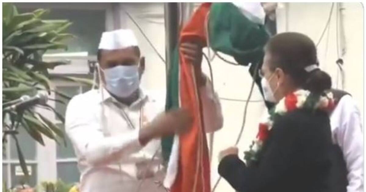 137 ஆண்டு விழா கொண்டாட்டத்தில் காங்கிரஸ் கட்சிக்கு இப்படியொரு பரிதாபமா..? அதுவும் சோனியா காந்தி மீதே..!