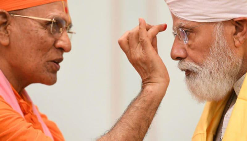 Round up 2021 yearend PM Modi shares 21 moments on New Year's eve