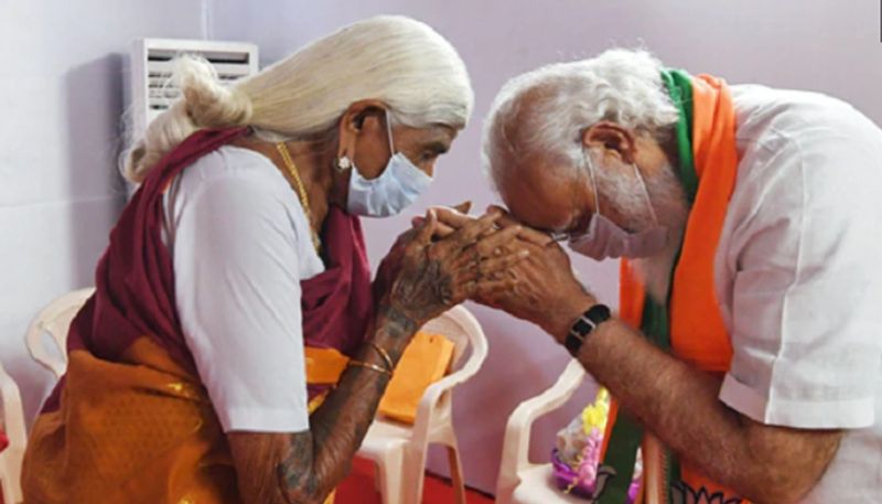 Round up 2021 yearend PM Modi shares 21 moments on New Year's eve
