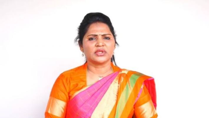 clashes between MLA Undavalli Sridevi and ysrcp leaders in Tadikonda constituency clashes between MLA Undavalli Sridevi and ysrcp leaders in Tadikonda constituency