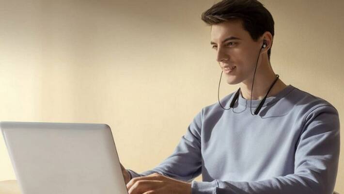 OPPO Enco M32 wireless earphones price leak before India launch tech news ANP OPPO Enco M32 wireless earphones price leak before India launch tech news ANP