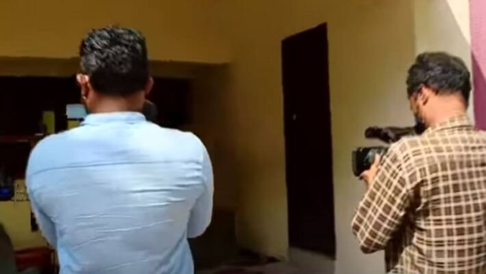 Mother 2 children found dead in Kochi kadavanthara father hospitalised Mother 2 children found dead in Kochi kadavanthara father hospitalised
