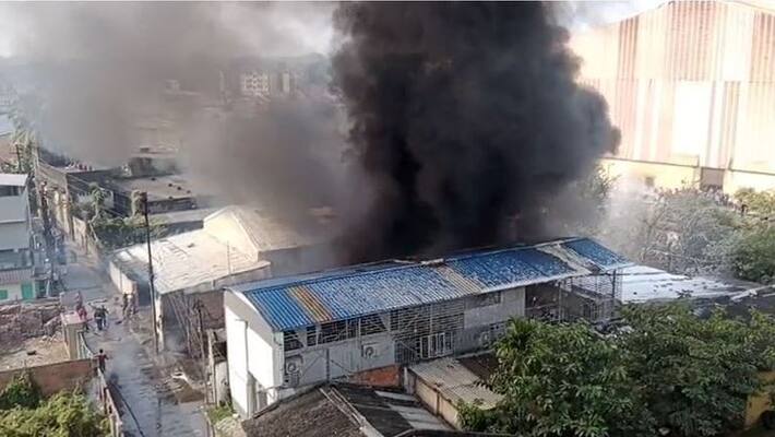 Massive fire break out at kaikhali chemical factory at morning bmm Massive fire break out at kaikhali chemical factory at morning bmm