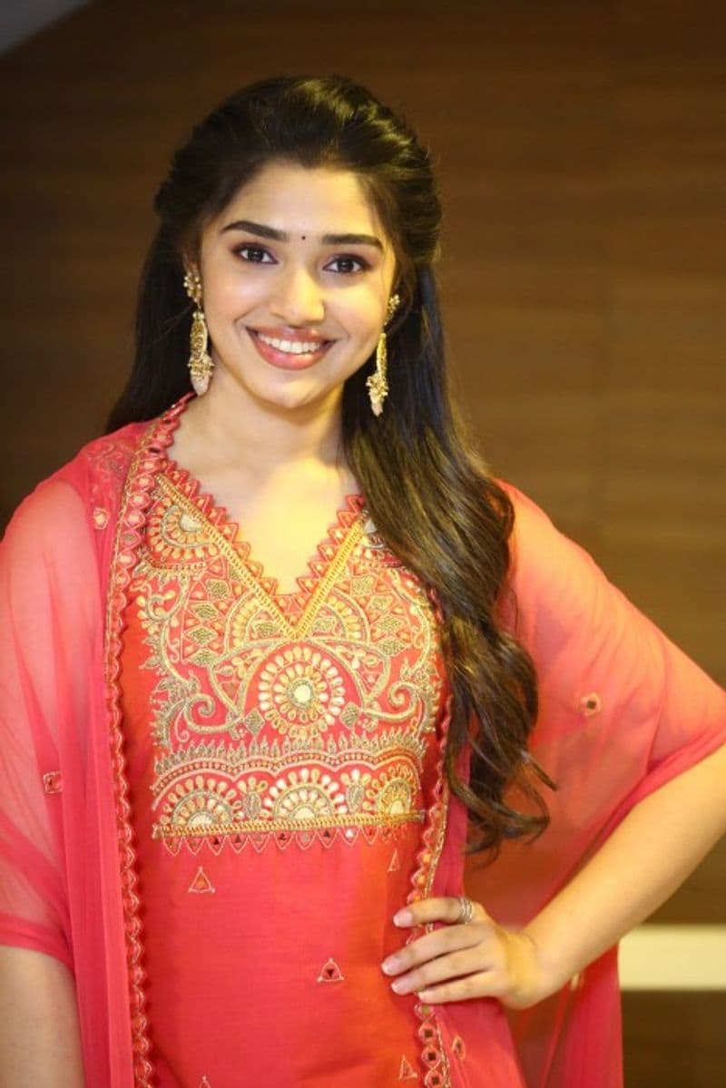 krithi shetty hunting netizens with her latest killing looks cute poses
