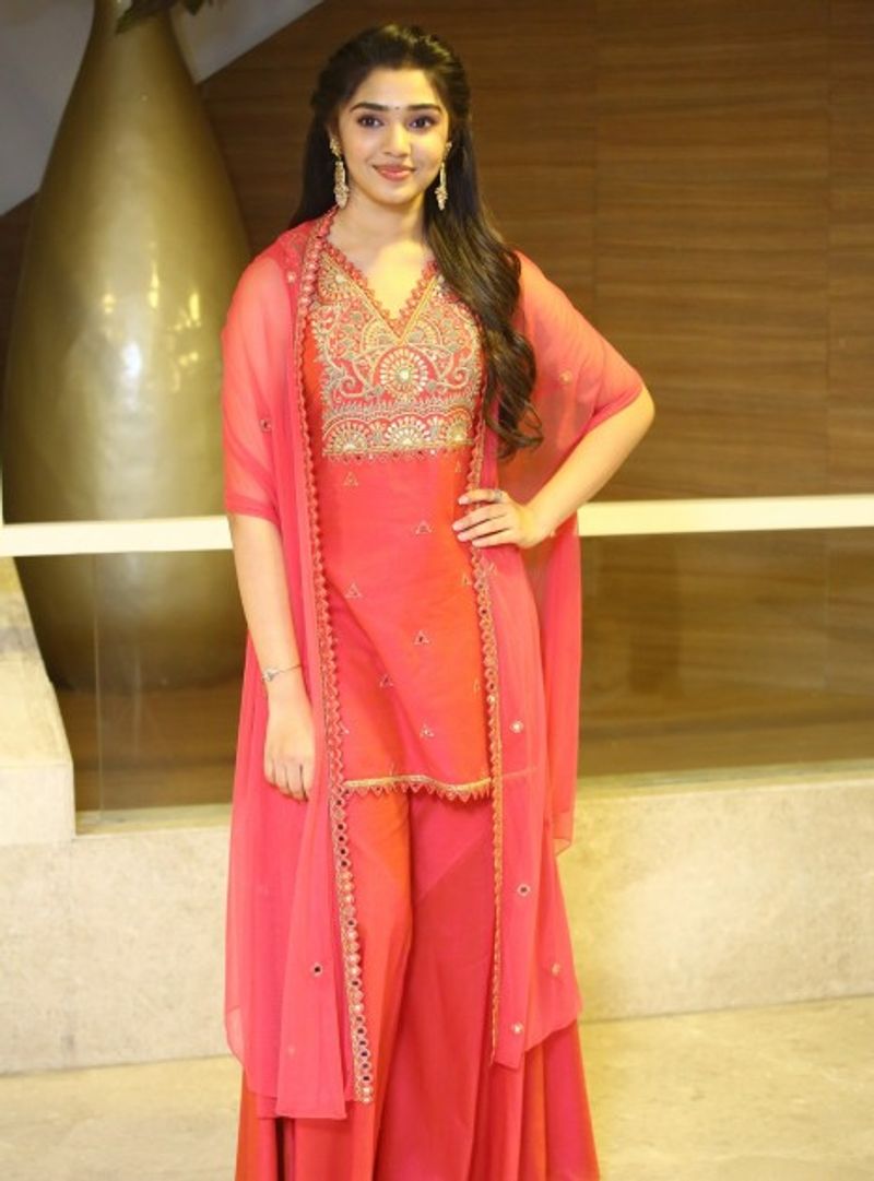 krithi shetty hunting netizens with her latest killing looks cute poses