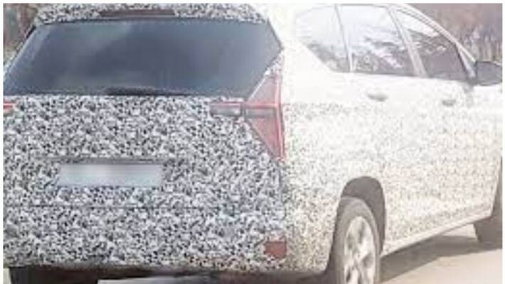 Hyundai Stargazer MPV Spied Again Hyundai Stargazer MPV Spied Again