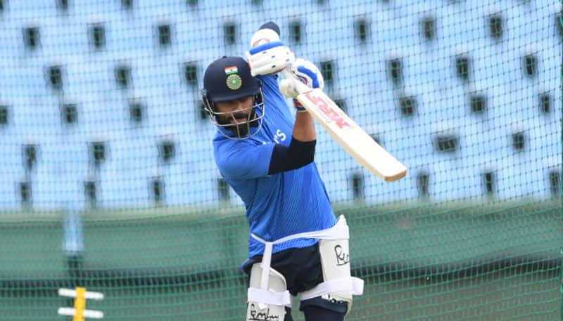 Virat Kohli missing the second test match against South Africa due to injury-mjs