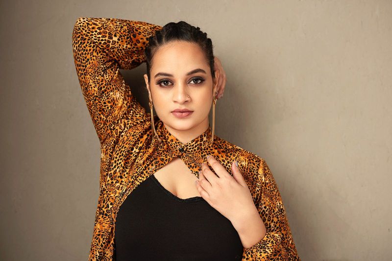 Alluring biggboss suja varunee Stunning Look recent pictures