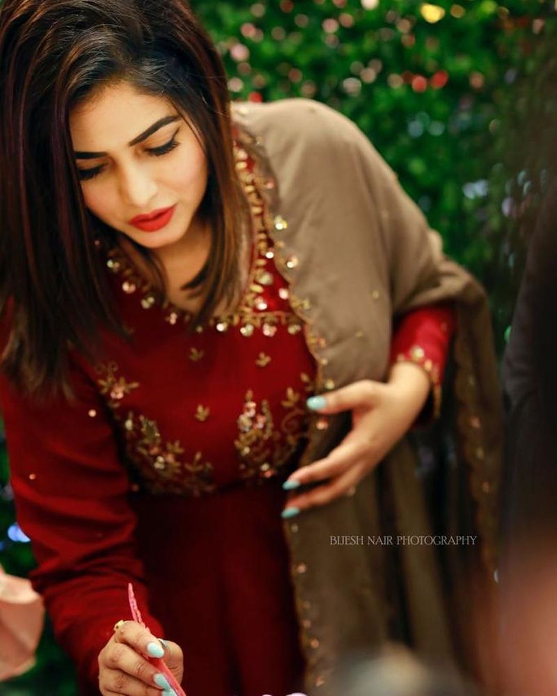 dhee fame heroin purna looks adorable her latest photos shoot goes viral