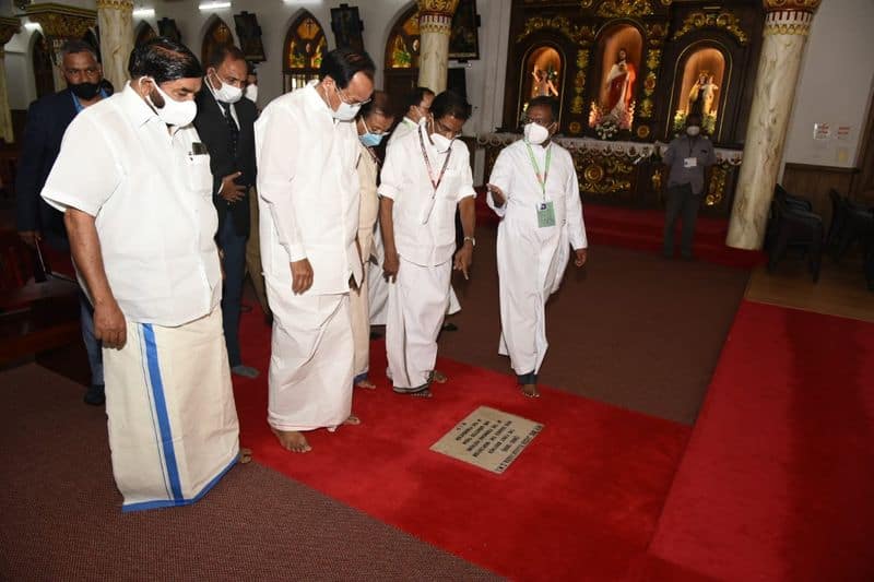 Vice President Venkaiah Naidu's tribute to St Kuriakose Elias Chavara