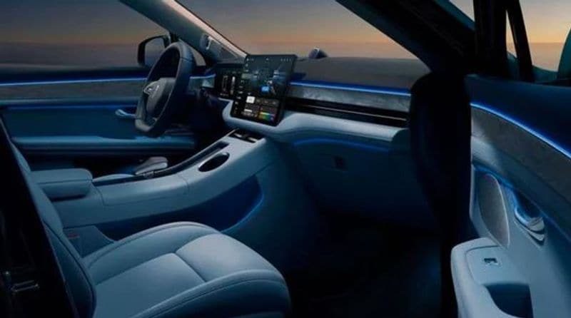 Huawei Mobile manufacturer launches electric SUV runs 1200 km on full charge looks like Porsche Macan