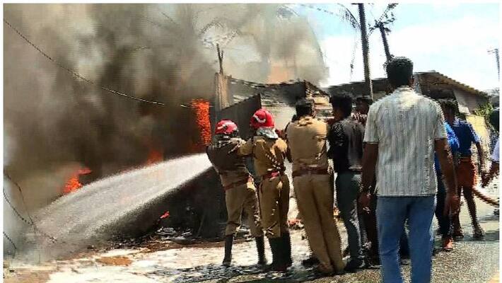 fire break out in trivandrum people evacuated from near places fire break out in trivandrum people evacuated from near places