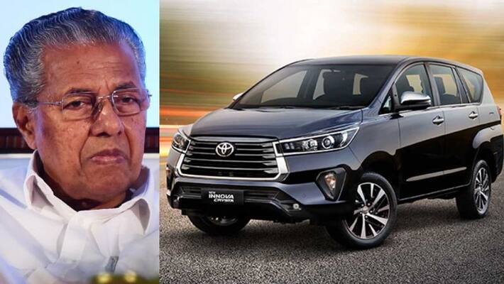 CM Pinarayi Vijayan starts journey in New black cars in New year CM Pinarayi Vijayan starts journey in New black cars in New year