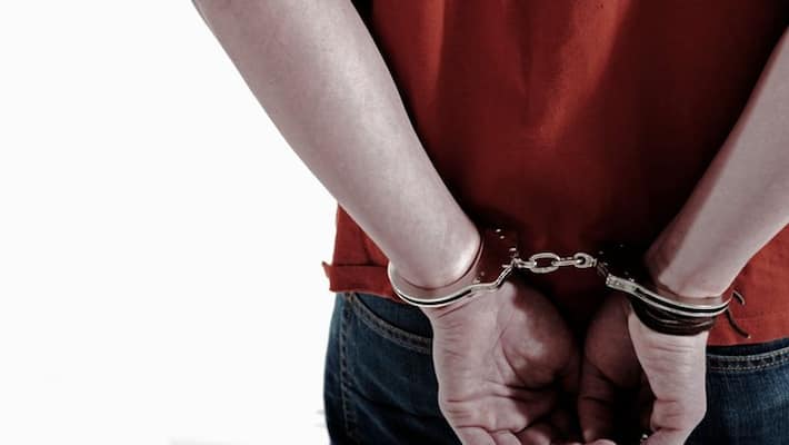 police arrested man who cheats woman in the name of modeling in karnataka police arrested man who cheats woman in the name of modeling in karnataka