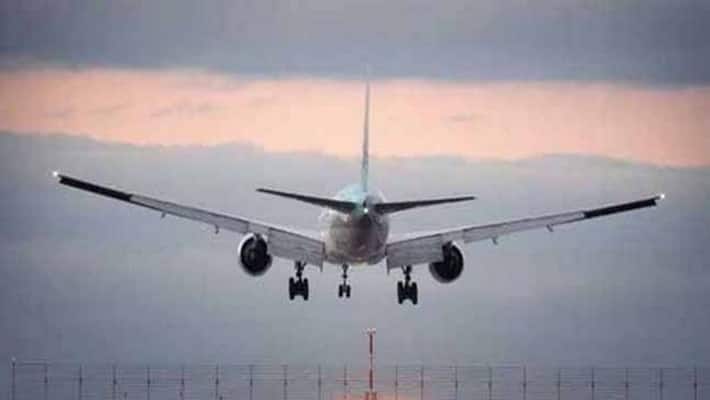 Pak announces new travel advisory amid looming fifth wave of COVID-19 fuelled by Omicron Pak announces new travel advisory amid looming fifth wave of COVID-19 fuelled by Omicron