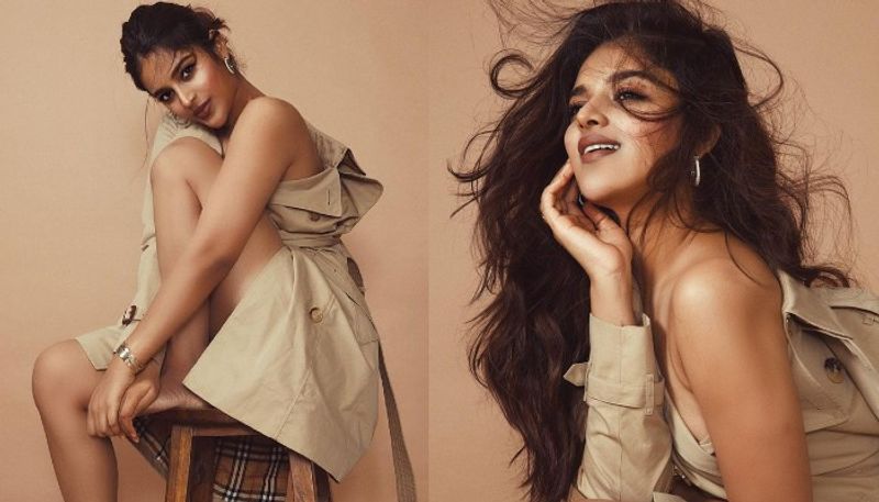 Nidhi Agarwal Latest Hot Photos