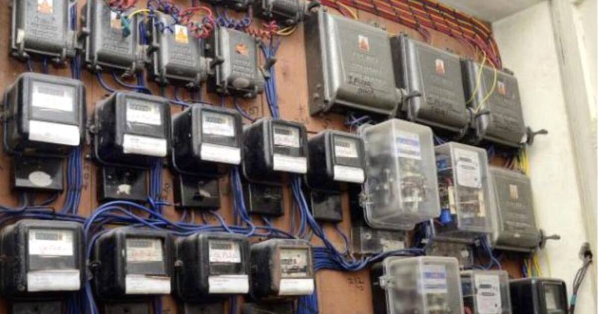 திருப்பூரில் 8 மாதங்களுக்கு சேர்த்து கணக்கிடப்படும் மின் அளவு; குடியிருப்பு வாசிகள் அதிர்ச்சி