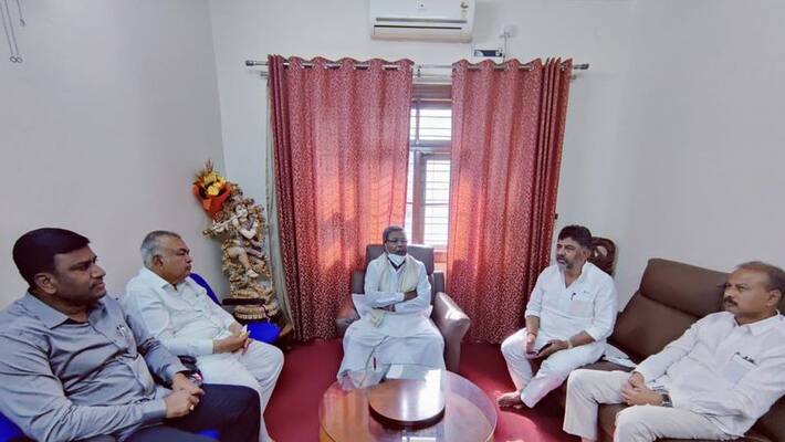 Siddaramaiah Talks about Mekedatu Padayatre During Weekend Curfew rbj Siddaramaiah Talks about Mekedatu Padayatre During Weekend Curfew rbj