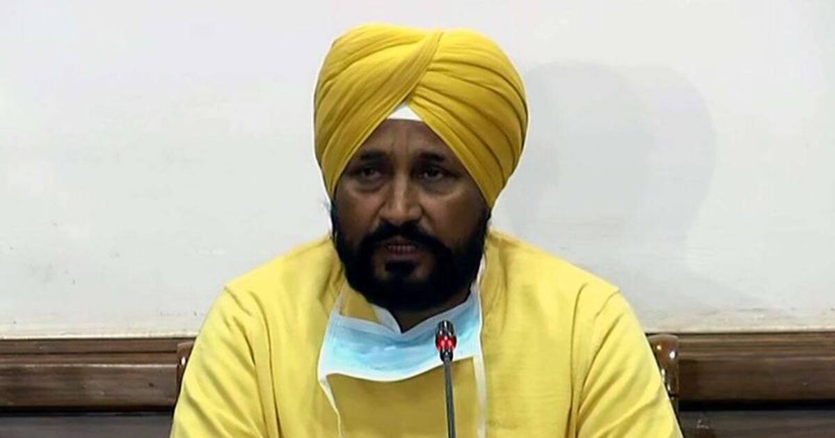 எங்கப்பன் குதிருக்குள் இல்லை.. போலீஸ் அதிகாரி திடீர் பணியிட மாற்றம்.. பஞ்சாப் காங்கிரஸ் கோல்மால்.