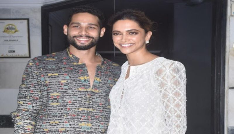 Senior Star Heroines Romance With Young Heros