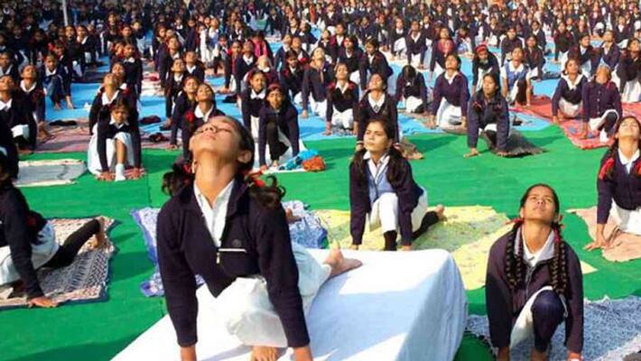 On the festival of Makar Sankranti, 75 lakh people of the country and abroad will do Surya Namaskar together KPA On the festival of Makar Sankranti, 75 lakh people of the country and abroad will do Surya Namaskar together KPA
