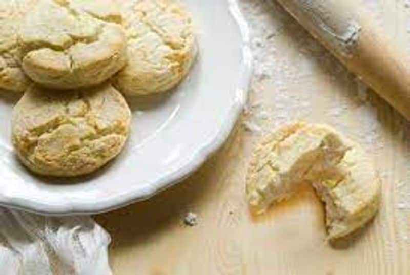 Tasty and crispy rice flour biskets recipe and preparation details are inside