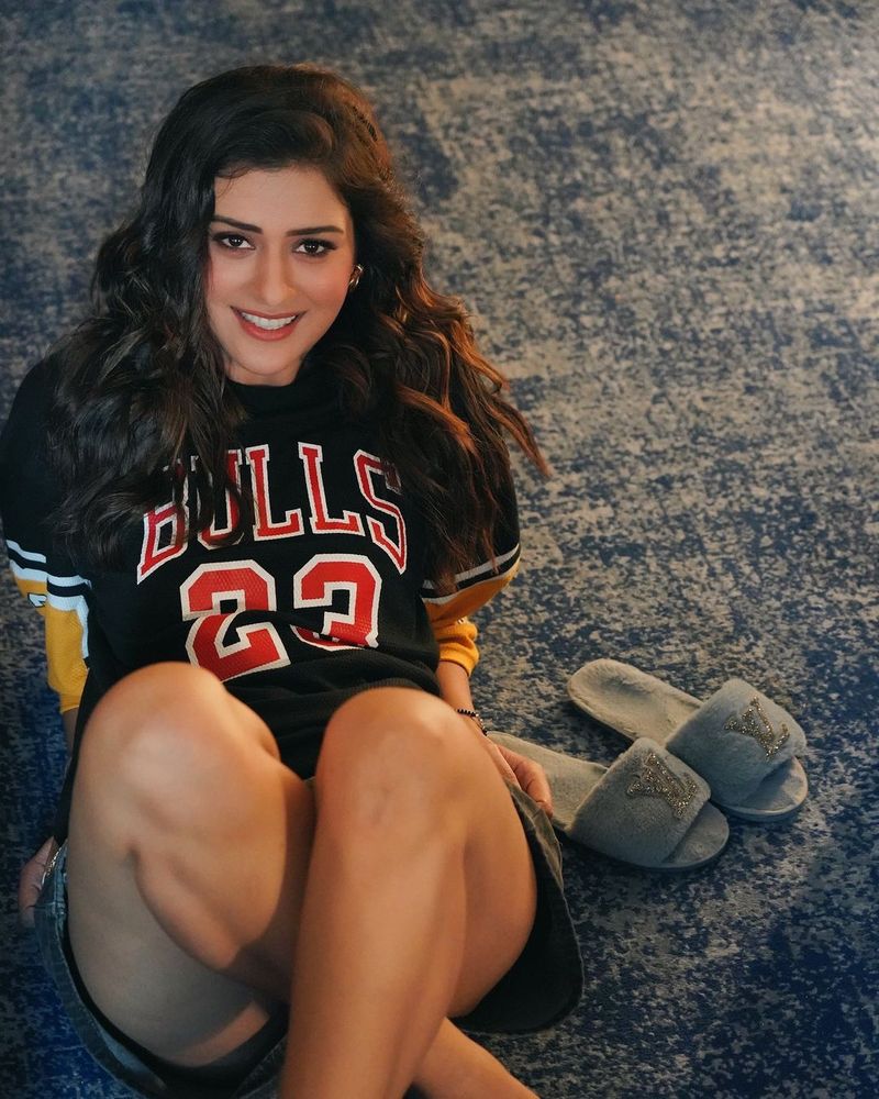 once again payal rajput rises heat with her bold poses