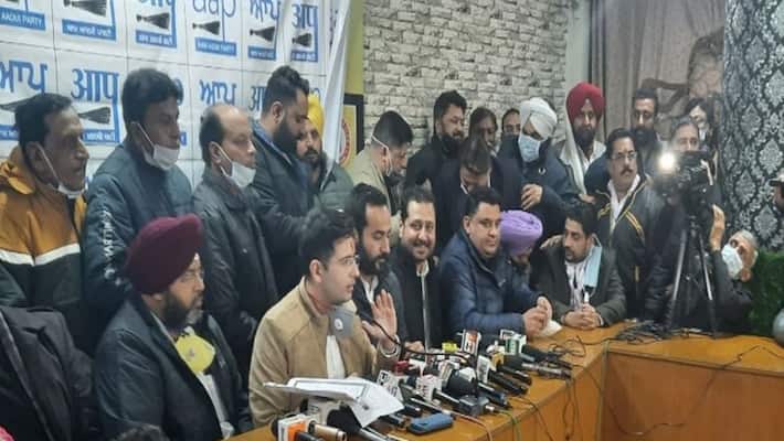 Punjab Election 2022 jalandhar aap Raghav Chadha press conference party workers clashed over ticket allocation stb Punjab Election 2022 jalandhar aap Raghav Chadha press conference party workers clashed over ticket allocation stb